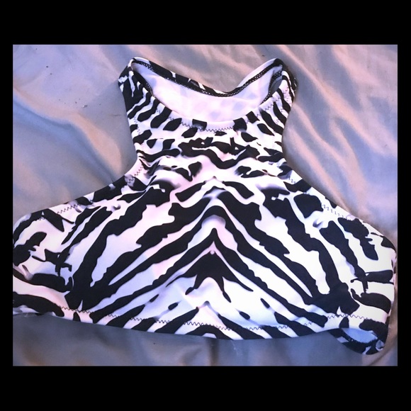 Cheeky Gal CUPSAY swim top - Picture 1 of 3